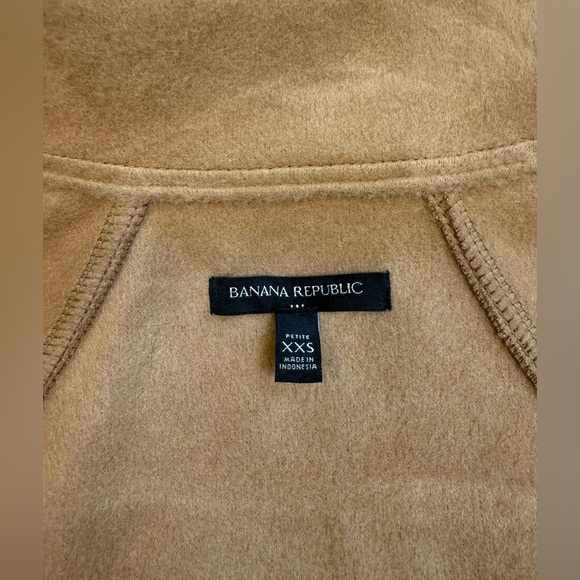 BANANA REPUBLIC Brushed Melton Pocket Short Jacket in Camel Size Petite XXS - Picture 11 of 15